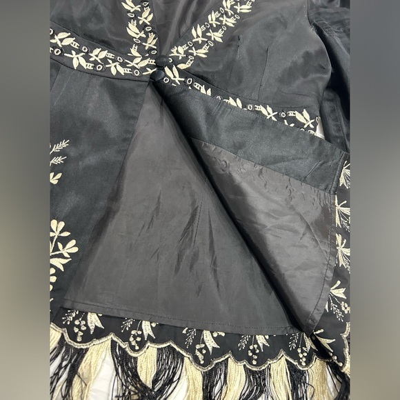 Nanette Lepore black silk & cotton blend embroidered blazer with fringe size 4 - Picture 4 of 10
